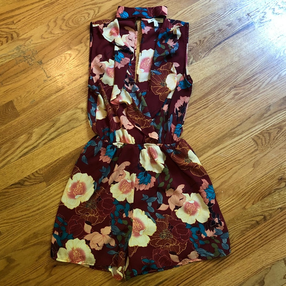 Monteau Floral romper with choker